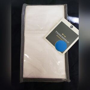 Threshold Signature King Pillowcases NEW 2 Pk White